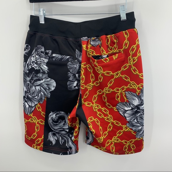 Reason Graphic Print Chain Link Floral Shorts Sm - Picture 10 of 10